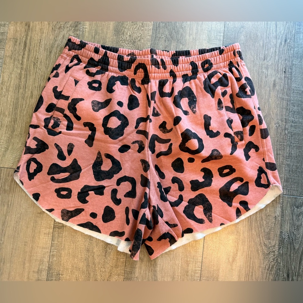 LuLaRoe Serena Athletic Shorts Vibrant Leopard Print